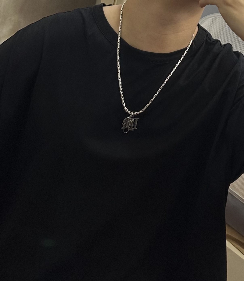 chr1st1an D10r necklaces